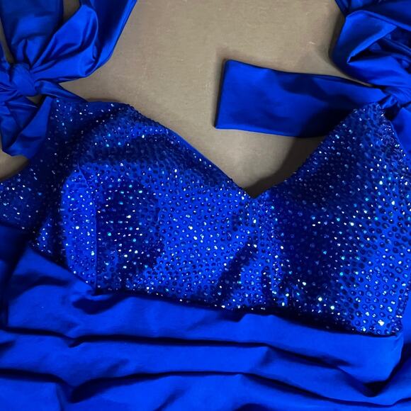 Plus Size Prom Dress Size 22: Royal Blue Off-Shoulder Gown - Picture 10 of 10